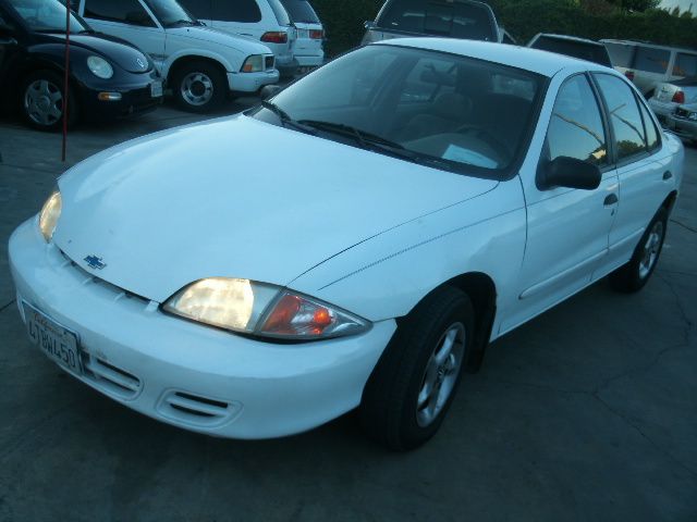 Chevrolet Cavalier 2000 photo 2