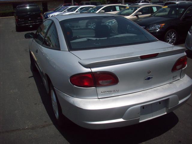 Chevrolet Cavalier 2000 photo 3