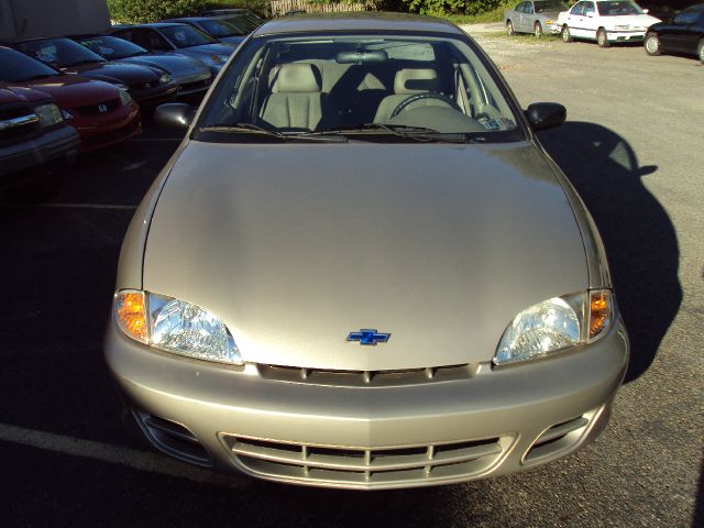 Chevrolet Cavalier 2000 photo 2