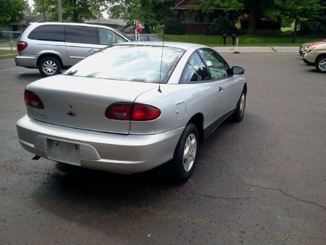 Chevrolet Cavalier 2000 photo 3