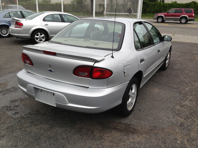 Chevrolet Cavalier 3.2 Sedan 4dr Sedan