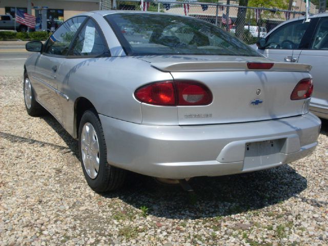 Chevrolet Cavalier 2001 photo 2