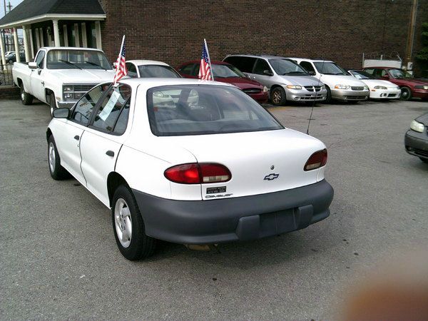 Chevrolet Cavalier 2001 photo 3