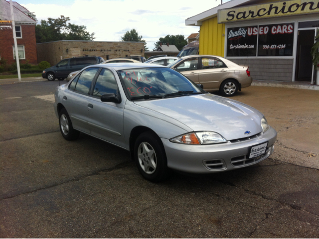 Chevrolet Cavalier 2001 photo 3