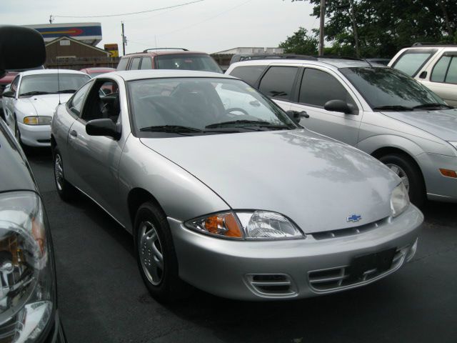 Chevrolet Cavalier 2001 photo 2