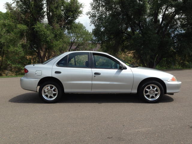 Chevrolet Cavalier 2001 photo 2