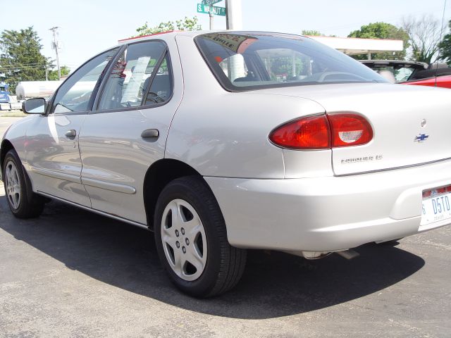 Chevrolet Cavalier 2002 photo 2