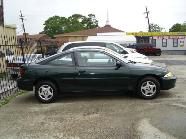 Chevrolet Cavalier 2002 photo 2