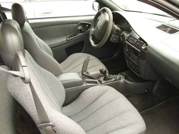Chevrolet Cavalier 2002 photo 4