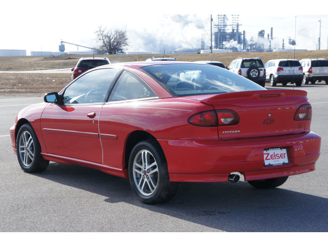Chevrolet Cavalier 2002 photo 3