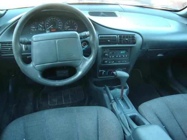 Chevrolet Cavalier 2002 photo 4
