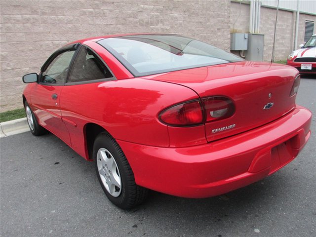 Chevrolet Cavalier 2002 photo 3