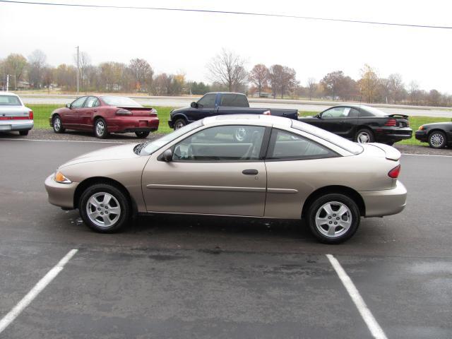 Chevrolet Cavalier 2002 photo 3