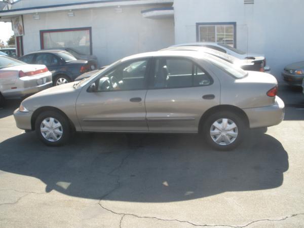 Chevrolet Cavalier 2002 photo 5
