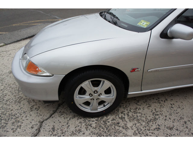 Chevrolet Cavalier 2002 photo 4