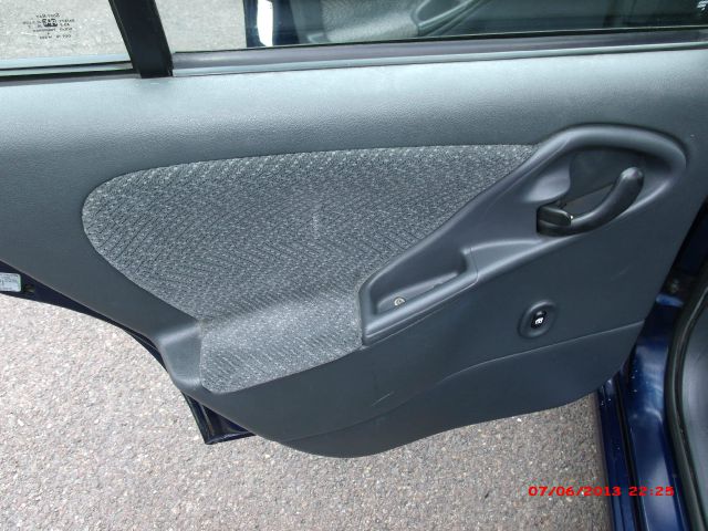 Chevrolet Cavalier 2002 photo 15