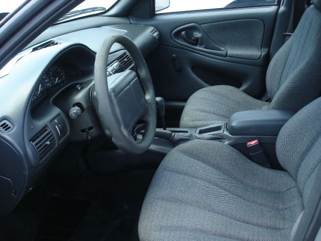 Chevrolet Cavalier 2002 photo 2