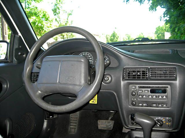 Chevrolet Cavalier 2002 photo 7