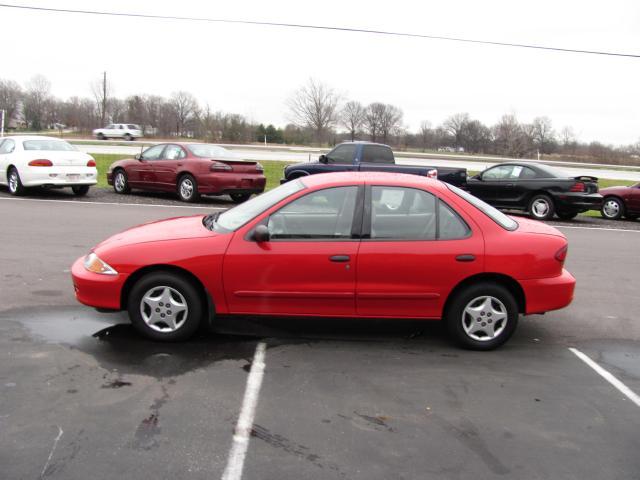 Chevrolet Cavalier 2002 photo 3