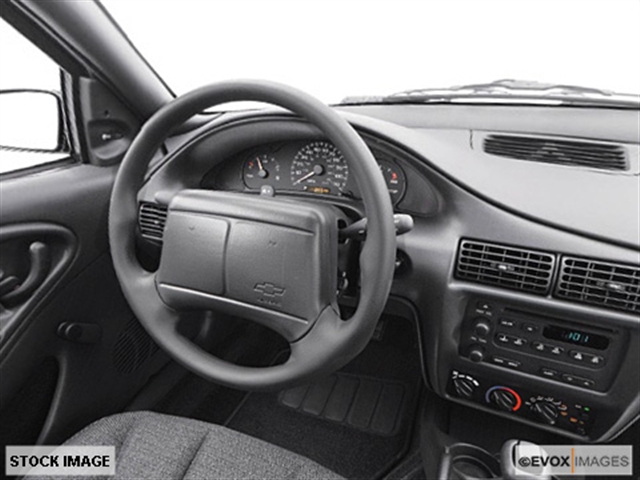 Chevrolet Cavalier 2002 photo 1