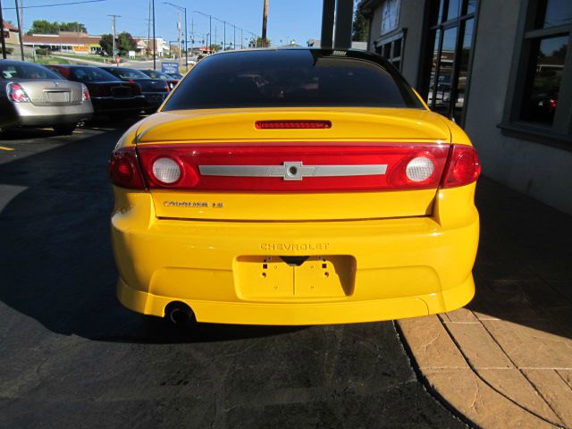 Chevrolet Cavalier 2003 photo 2