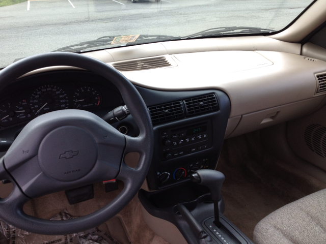 Chevrolet Cavalier 2003 photo 4