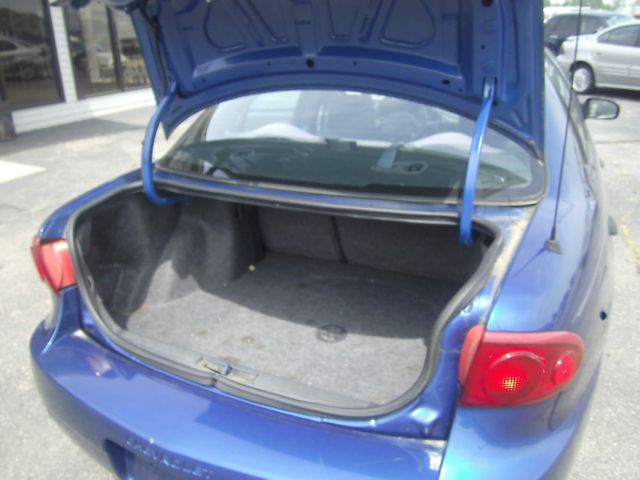 Chevrolet Cavalier 3.2 Sedan 4dr Sedan