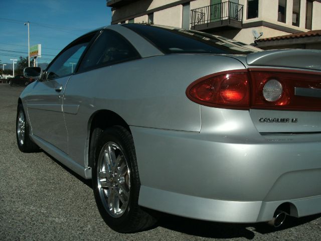 Chevrolet Cavalier 2003 photo 4