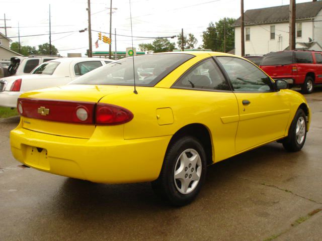 Chevrolet Cavalier 2004 photo 2