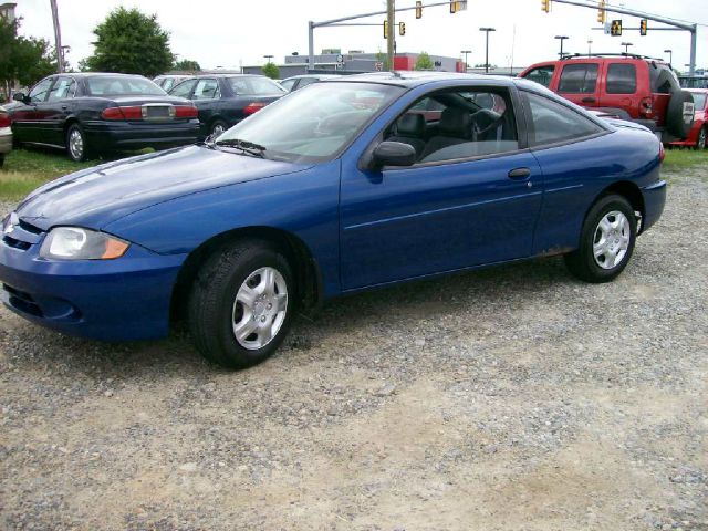 Chevrolet Cavalier 2004 photo 2