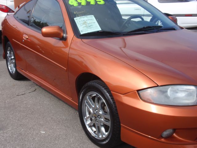 Chevrolet Cavalier 2004 photo 3