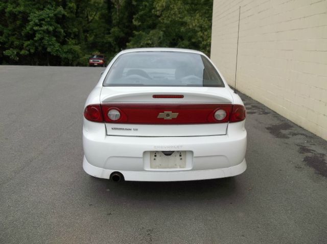 Chevrolet Cavalier 2004 photo 1