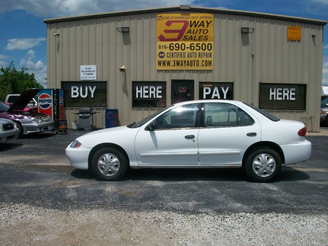 Chevrolet Cavalier 2004 photo 2