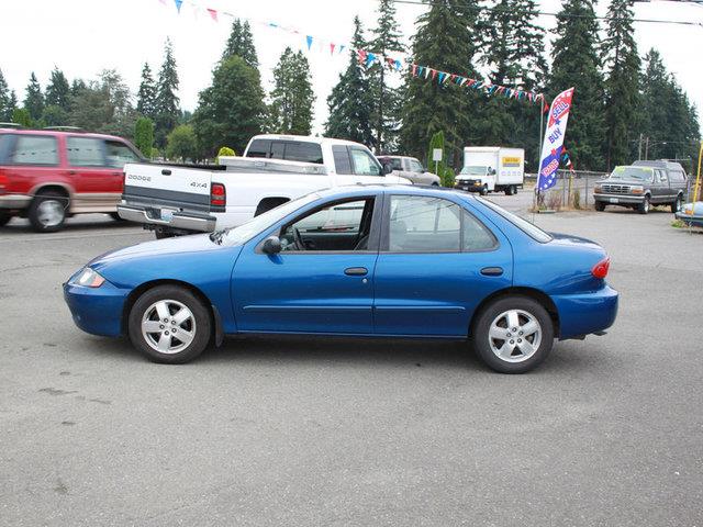 Chevrolet Cavalier 2004 photo 3