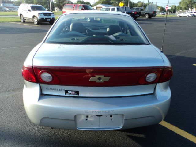 Chevrolet Cavalier 2004 photo 1