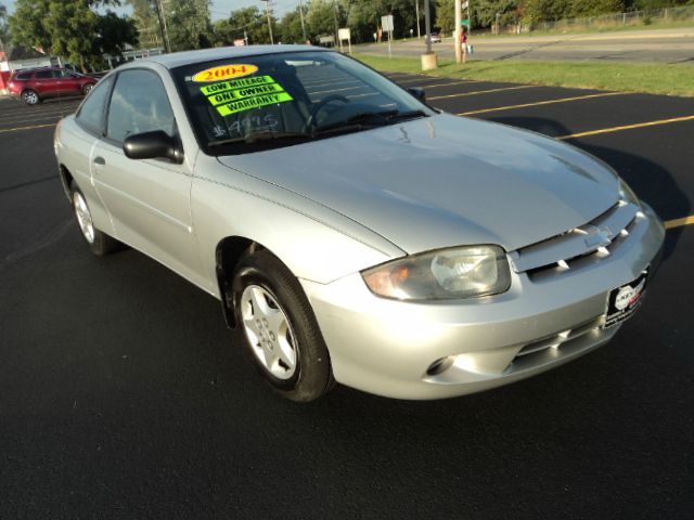 Chevrolet Cavalier 2004 photo 3