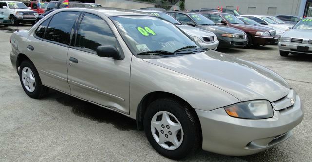 Chevrolet Cavalier 2004 photo 2