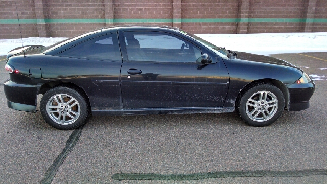 Chevrolet Cavalier 2004 photo 3
