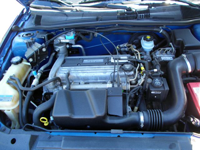 Chevrolet Cavalier 2004 photo 3
