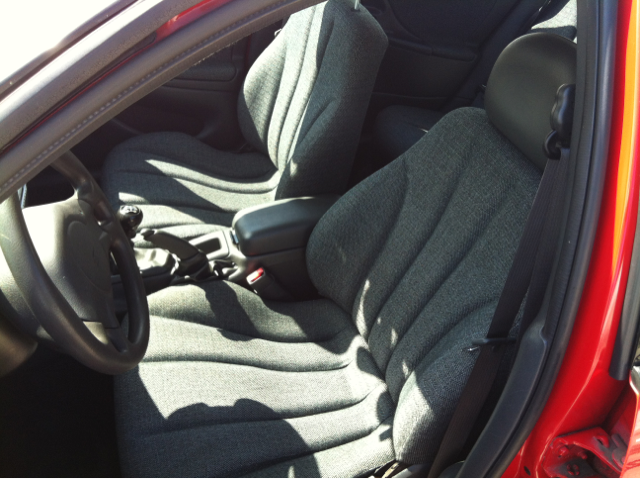 Chevrolet Cavalier 2004 photo 1