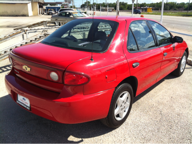 Chevrolet Cavalier 2004 photo 4
