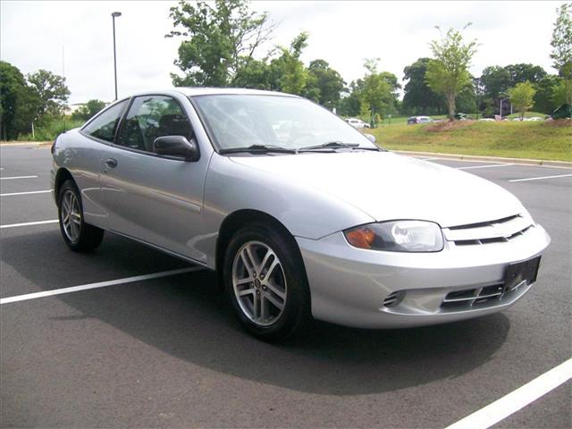 Chevrolet Cavalier 2004 photo 1