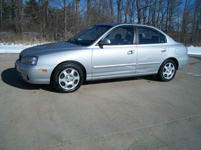 Chevrolet Cavalier 2004 photo 4