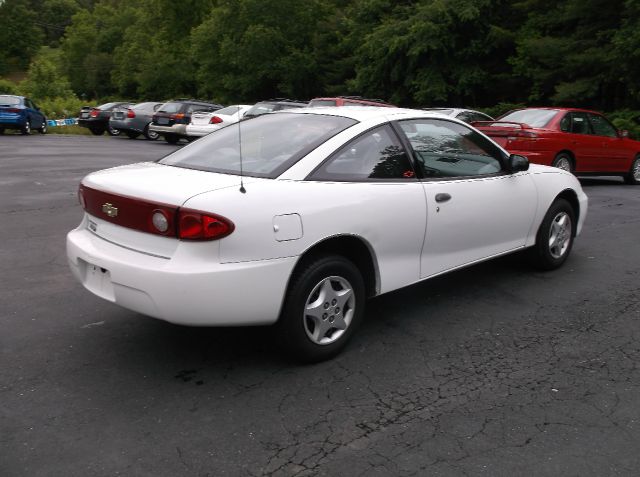 Chevrolet Cavalier 2004 photo 1