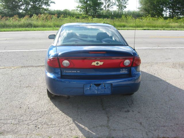 Chevrolet Cavalier 2004 photo 4