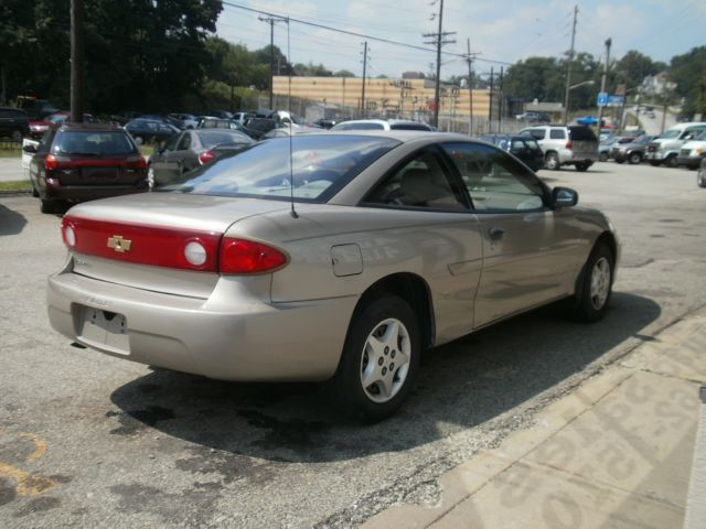 Chevrolet Cavalier 2004 photo 2