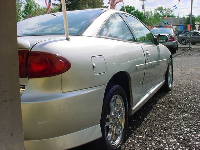 Chevrolet Cavalier 2004 photo 1