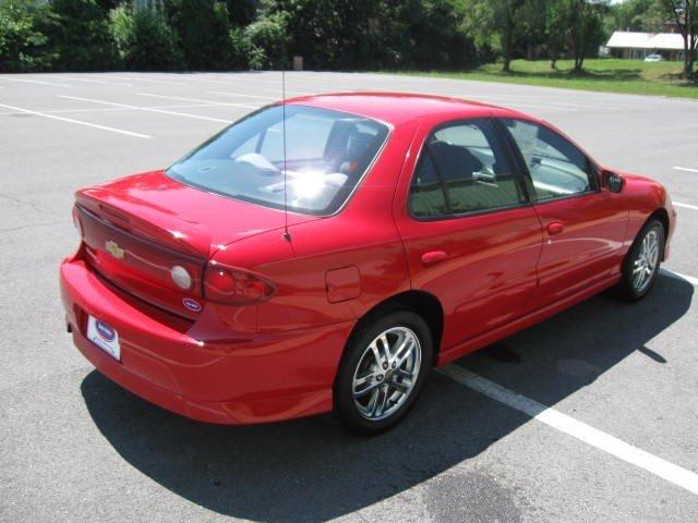 Chevrolet Cavalier 2005 photo 2