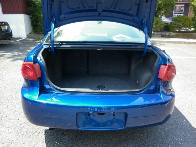 Chevrolet Cavalier 2005 photo 2