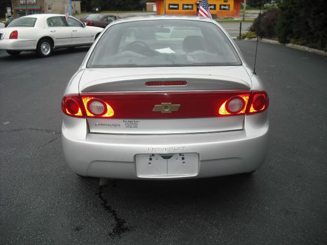 Chevrolet Cavalier 2005 photo 3